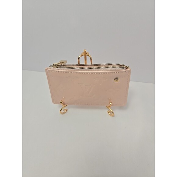 Louis Vuitton Pochette Clé Coin Case Purse Monogram Vernis Cream Beige